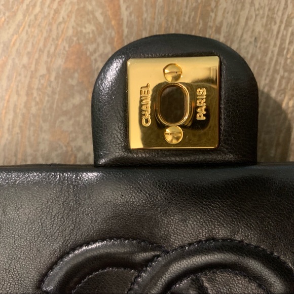 ❌SOLD❌CHANEL 24K Gold Turn Lock Single Flap Mini R - Picture 6 of 7